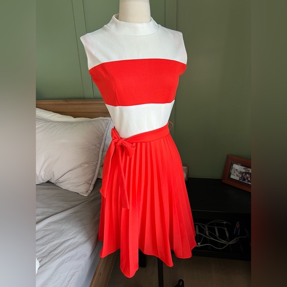 Vintage Carol Brent 50's-60's  Red and White Sleeveless Pleated Dress - Picture 1 of 11